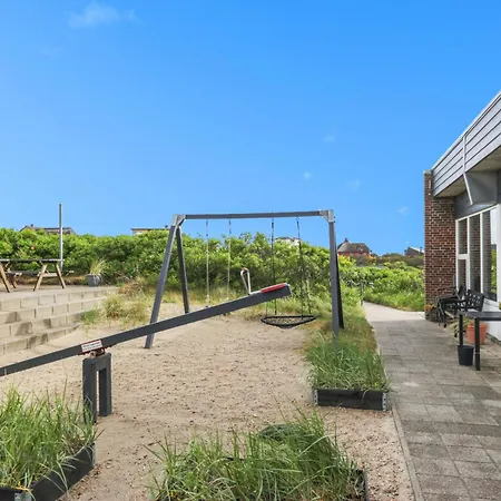 Paen Og Hyggelig Indrettet Sj3227 * Henne Strand